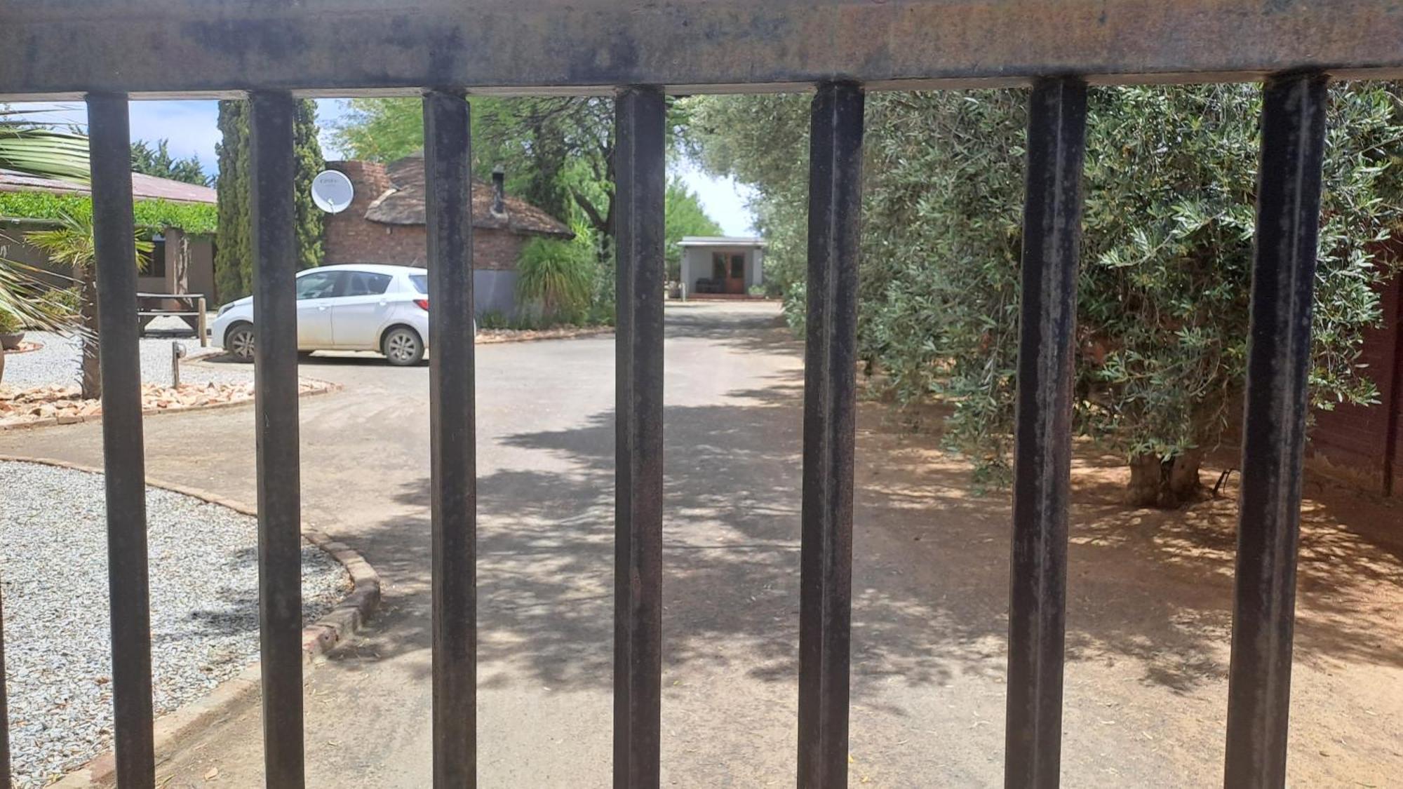 African Dawn B&B Calvinia Экстерьер фото